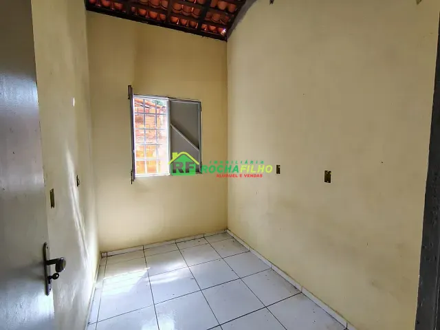 Casa 2 quartos e 1 banheiro, para alugar, no bairro Colorado em Teresina