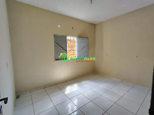 Casa 2 quartos e 1 banheiro, para alugar, no bairro Colorado em Teresina