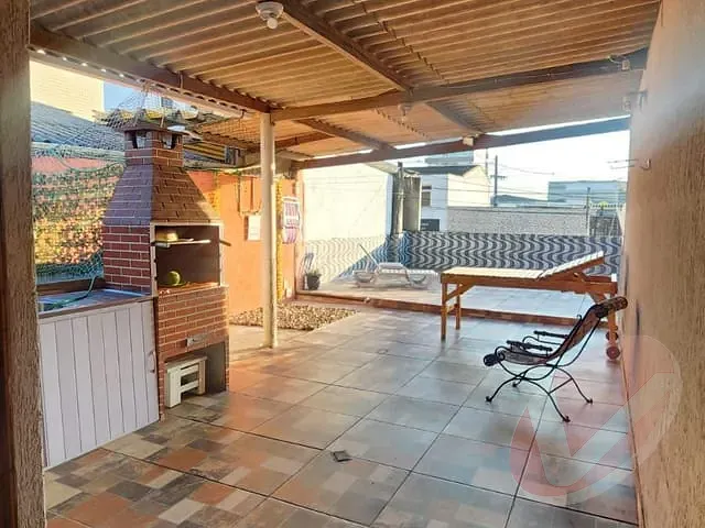 Casa 2 quartos e 2 banheiros, à venda, no bairro Ocian em Praia Grande