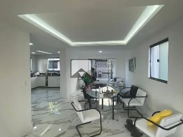 Casa com 480m² 3 quartos e 4 banheiros, à venda, no bairro Itaipu em Niterói