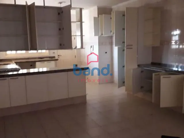 Casa com 1200m² 4 quartos e 4 banheiros, à venda, no bairro Vila Alcala em Porto Feliz