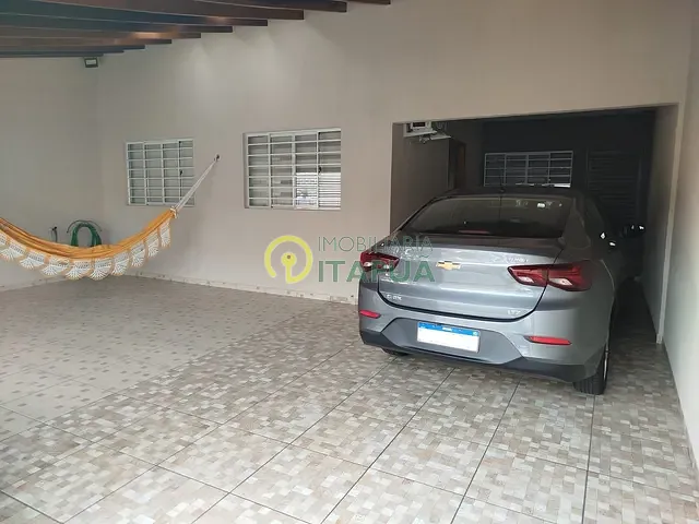 Casa com 200m² 3 quartos e 3 banheiros, à venda, no bairro Vânia em Londrina