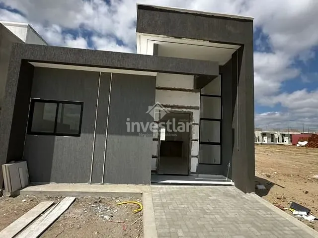 Casa 3 quartos e 1 banheiro, à venda, no bairro Três Irmãs em Campina Grande