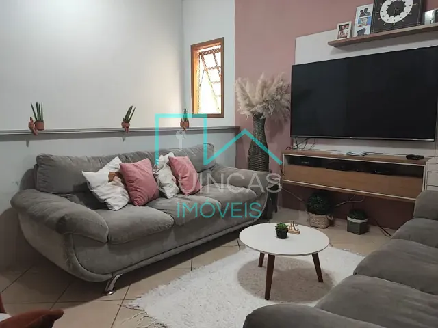 Casa com 185m² 2 quartos e 2 banheiros, à venda, no bairro Loteamento Reserva Ermida em Jundiaí