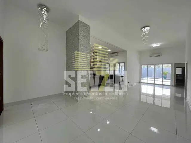 Casa com 650m² 4 quartos e 6 banheiros, à venda ou para alugar, no bairro Residencial Villa Lobos em Bauru