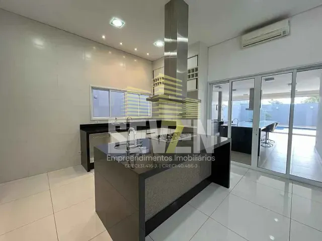 Casa com 650m² 4 quartos e 6 banheiros, à venda ou para alugar, no bairro Residencial Villa Lobos em Bauru
