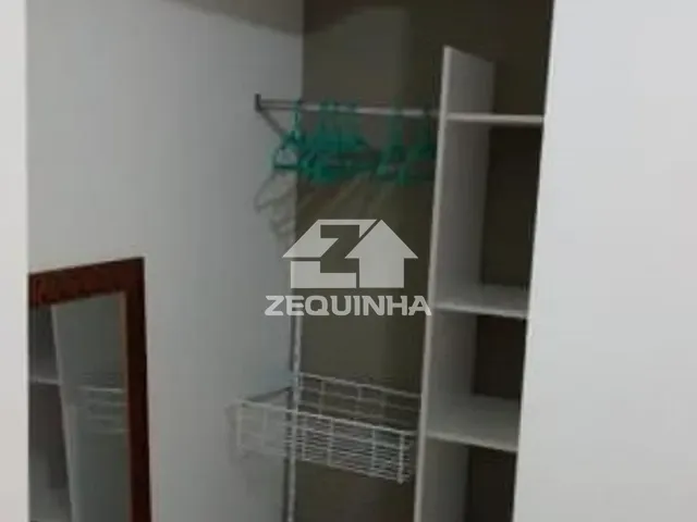 Casa com 250m² 8 quartos e 2 banheiros, à venda, no bairro Rio Pequeno em Sao Paulo