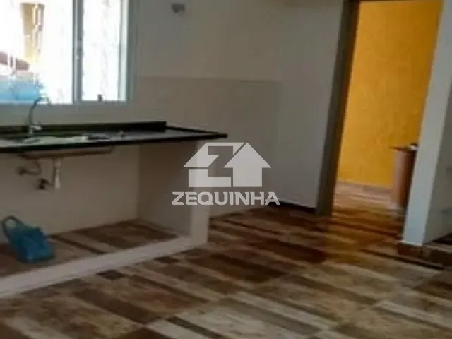 Casa com 250m² 8 quartos e 2 banheiros, à venda, no bairro Rio Pequeno em Sao Paulo