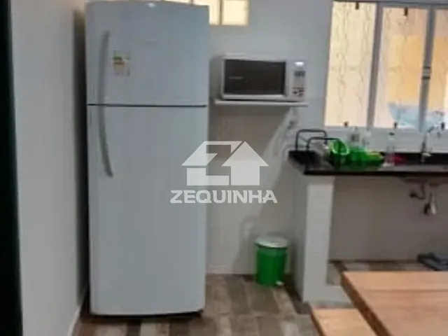 Casa com 250m² 8 quartos e 2 banheiros, à venda, no bairro Rio Pequeno em Sao Paulo