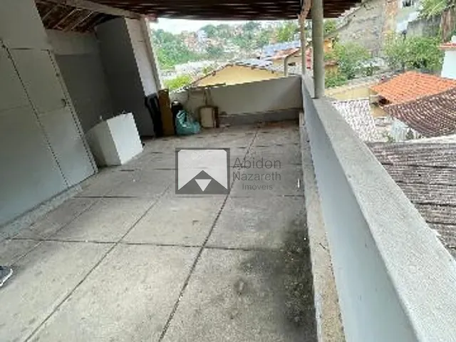 Casa 5 quartos e 4 banheiros, à venda, no bairro Fátima em Niterói