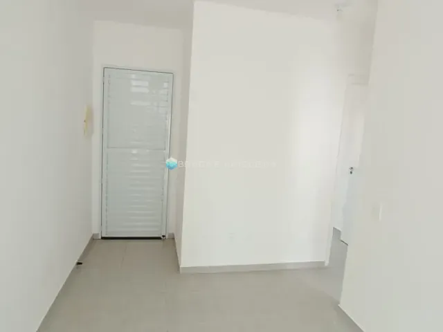 Casa com 100m² 2 quartos e 1 banheiro, para alugar, no bairro Garden RNI em Bady Bassitt