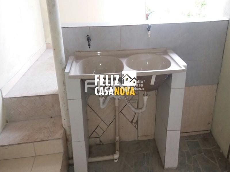 Casa à venda com 2 quartos, 10m² - Foto 12