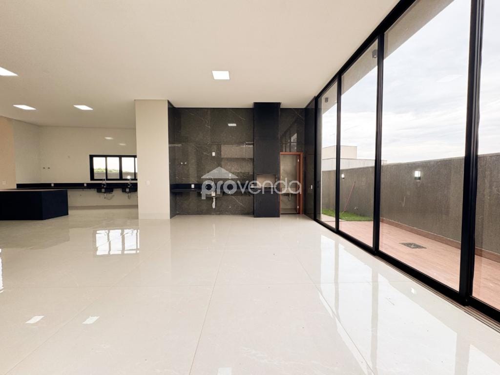 Casa, 4 quartos, 333 m² - Foto 1