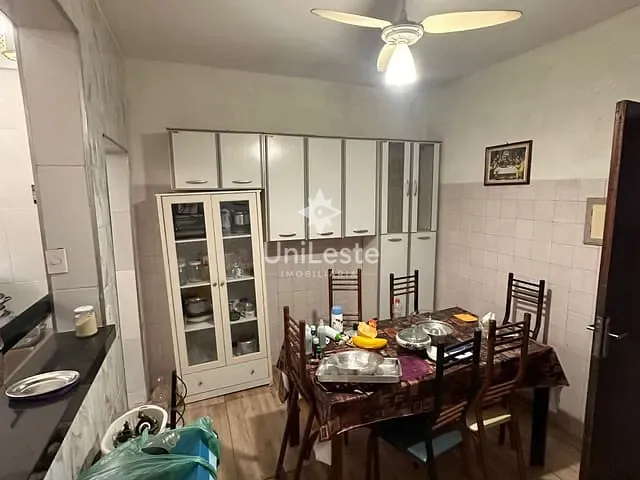 Casa 2 quartos e 1 banheiro, à venda, no bairro São Paulo em Belo Horizonte