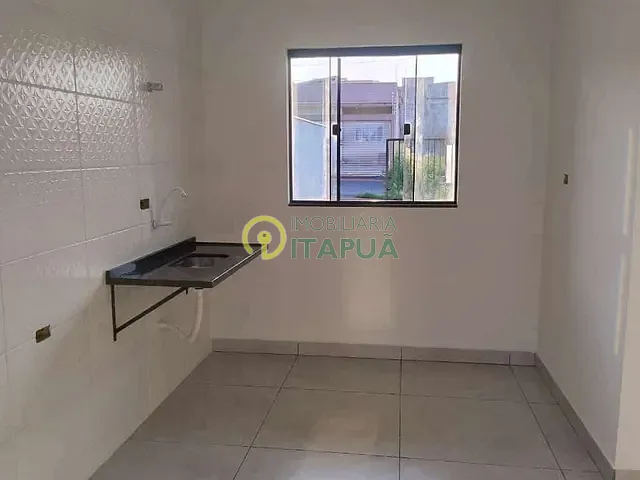 Casa com 125m² 3 quartos e 1 banheiro, à venda, no bairro Tropical em Londrina