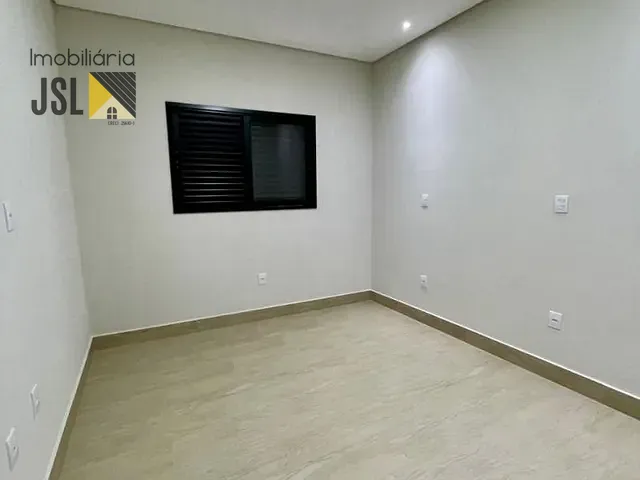 Casa com 300m² 3 quartos e 2 banheiros, à venda, no bairro Condomínio Terras do Vale em Caçapava