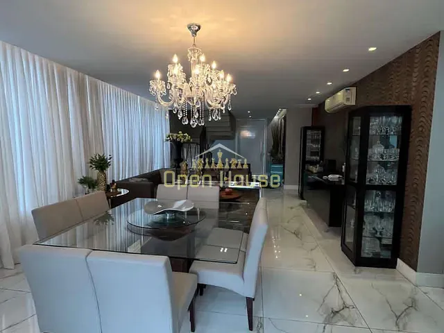 Casa 3 quartos e 5 banheiros, à venda, no bairro Laranjal em Volta Redonda