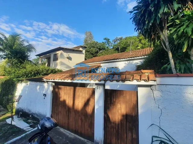 Casa com 360m² 3 quartos e 2 banheiros, à venda, no bairro Flamengo em Maricá