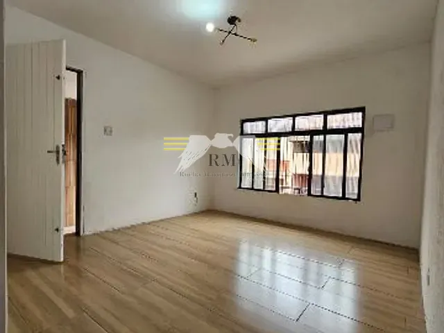 Casa com 128m² 2 quartos e 1 banheiro, à venda ou para alugar, no bairro Jardim Record em São Paulo