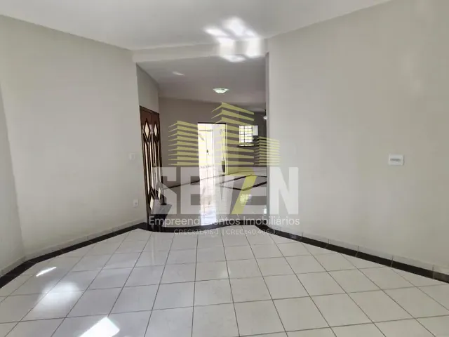 Casa com 360m² 3 quartos e 5 banheiros, à venda, no bairro Quinta Ranieri em Bauru