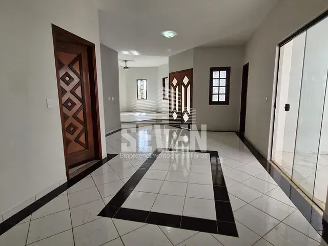 Casa com 360m² 3 quartos e 5 banheiros, à venda, no bairro Quinta Ranieri em Bauru