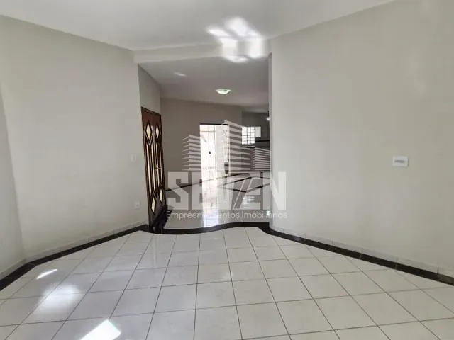 Casa com 360m² 3 quartos e 5 banheiros, à venda, no bairro Quinta Ranieri em Bauru