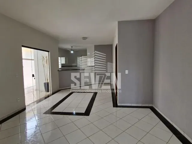Casa com 360m² 3 quartos e 5 banheiros, à venda, no bairro Quinta Ranieri em Bauru