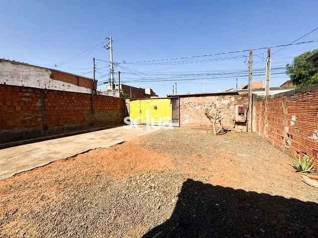 Casa com 250m² 2 quartos e 1 banheiro, à venda, no bairro Jardim Amanda II em Hortolândia