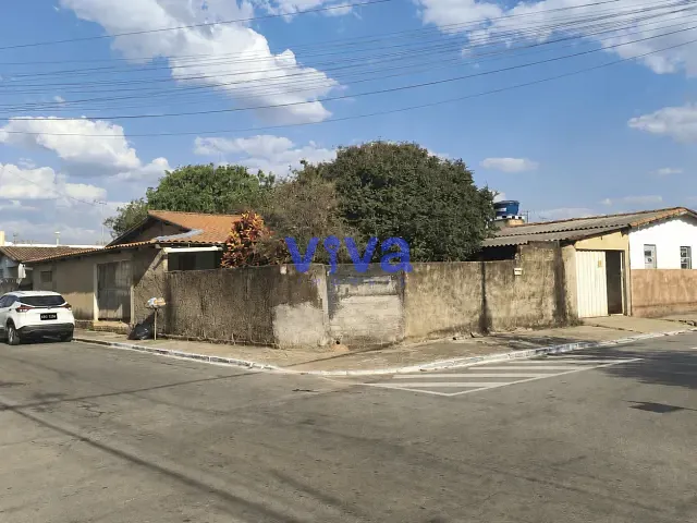 Casa 3 quartos e 3 banheiros, à venda, no bairro Setor Central em Aparecida de Goiânia