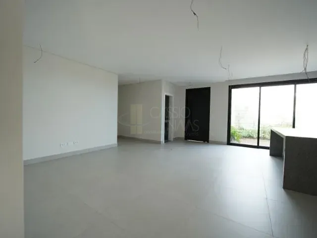 Casa com 220m² 2 quartos e 3 banheiros, à venda, no bairro Condomínio Vivere Parc em Apucarana