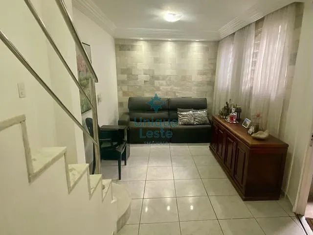 Casa 4 quartos e 3 banheiros, à venda, no bairro Colégio Batista em Belo Horizonte
