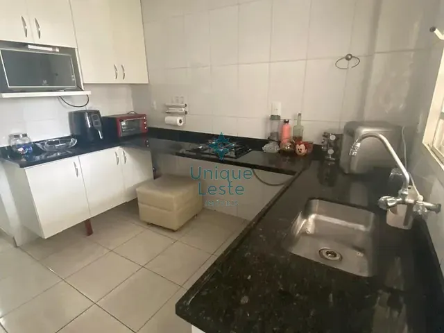 Casa 4 quartos e 3 banheiros, à venda, no bairro Colégio Batista em Belo Horizonte