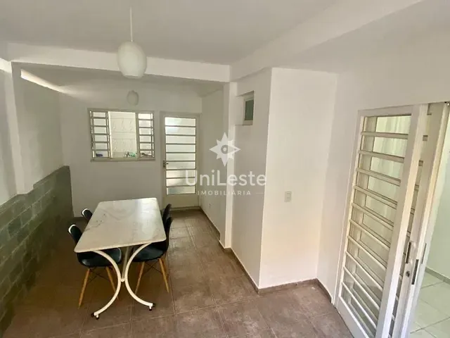 Casa 4 quartos e 3 banheiros, à venda, no bairro Colégio Batista em Belo Horizonte