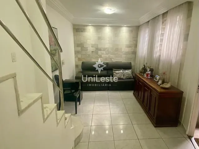 Casa 4 quartos e 3 banheiros, à venda, no bairro Colégio Batista em Belo Horizonte