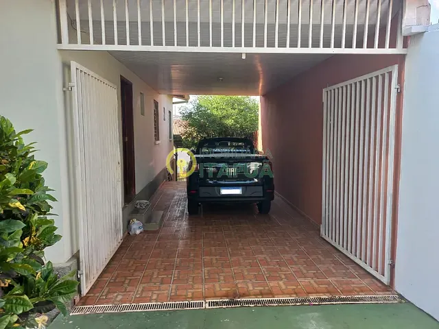 Casa com 300m² 3 quartos e 2 banheiros, à venda, no bairro Progresso em Londrina