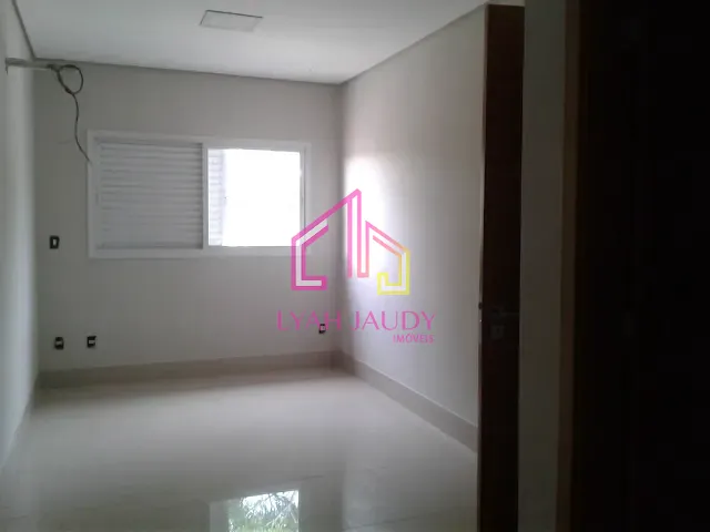 Casa com 140m² 2 quartos e 3 banheiros, para alugar, no bairro Jardim Santa Marta em Cuiabá