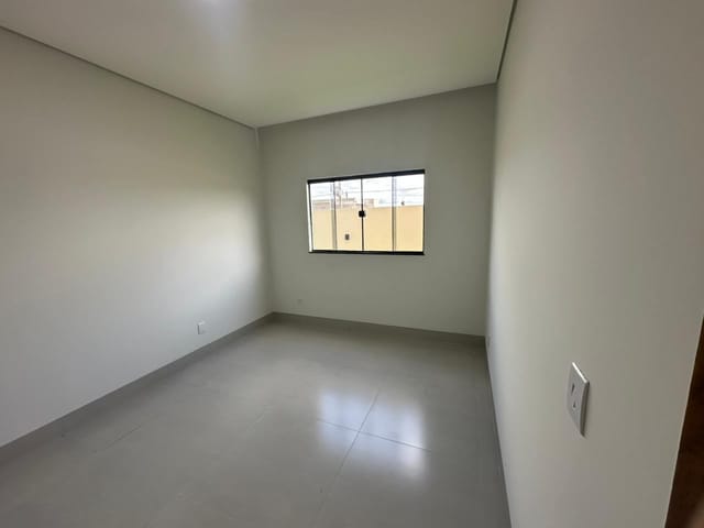Casa com 330m² 2 quartos e 1 banheiro, à venda, no bairro Parque Amazonas em Sinop