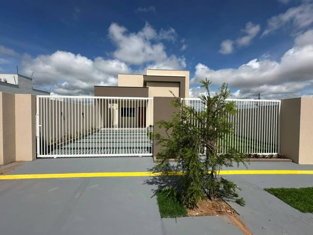 Casa com 330m² 2 quartos e 1 banheiro, à venda, no bairro Parque Amazonas em Sinop