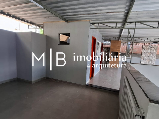 Casa 2 quartos e 2 banheiros, à venda, no bairro São Sebastião em Cataguases