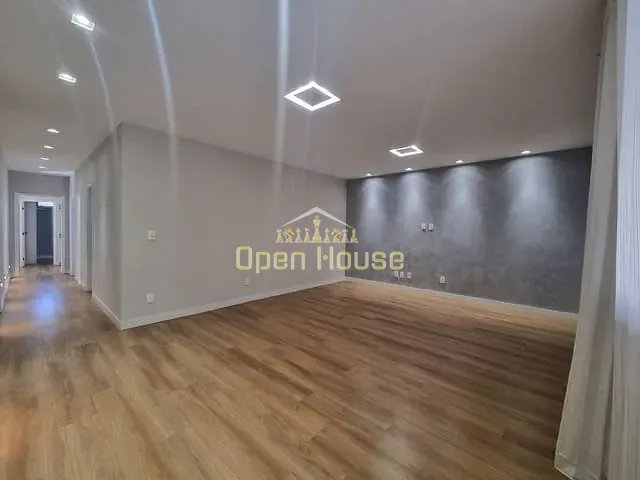 Casa com 366m² 3 quartos e 4 banheiros, à venda, no bairro Jardim Amália em Volta Redonda
