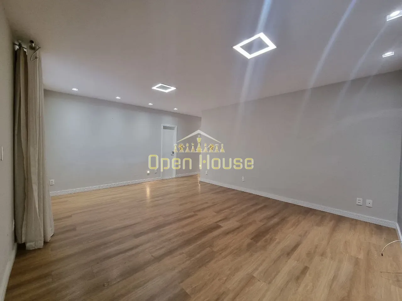Casa, 3 quartos, 212 m² - Foto 3