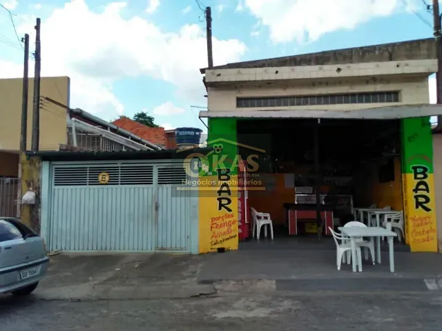 Casa com 300m² 5 quartos e 5 banheiros, à venda, no bairro Jardim Cacique em Suzano