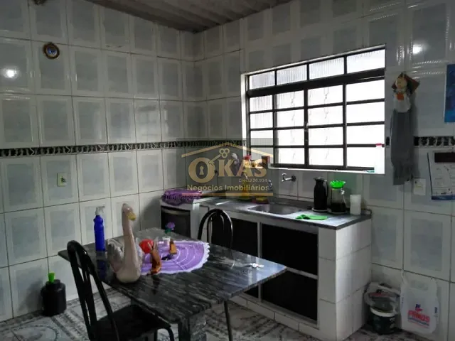 Casa com 300m² 5 quartos e 5 banheiros, à venda, no bairro Jardim Cacique em Suzano