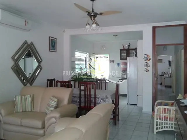 Casa com 319m² 3 quartos e 3 banheiros, à venda, no bairro Boraceia em Bertioga