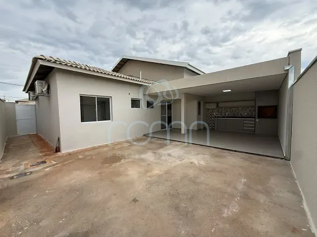 Casa 3 quartos e 2 banheiros, para alugar, no bairro RNI Versalhes em Bady Bassitt