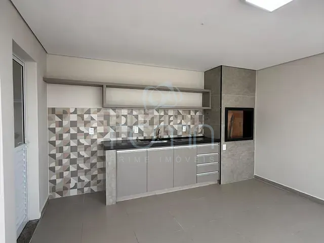 Casa 3 quartos e 2 banheiros, para alugar, no bairro RNI Versalhes em Bady Bassitt
