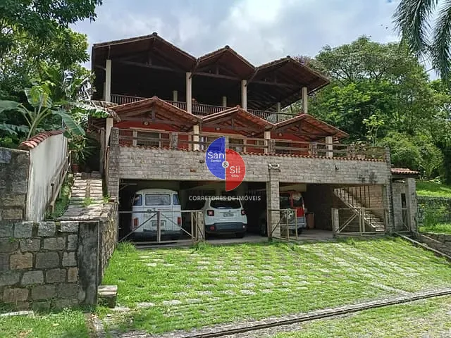Casa com 945m² 3 quartos e 3 banheiros, à venda, no bairro Limoeiro em Guapimirim