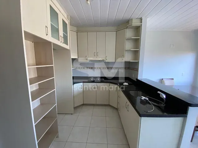 Casa 3 quartos e 2 banheiros, para alugar, no bairro Universitário em Chapecó
