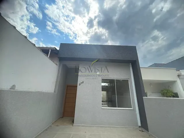 Casa 2 quartos e 1 banheiro, à venda, no bairro San Marino em Piracaia