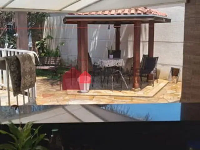 Casa com 320m², à venda, no bairro Loteamento Residencial Andrade em Pindamonhangaba